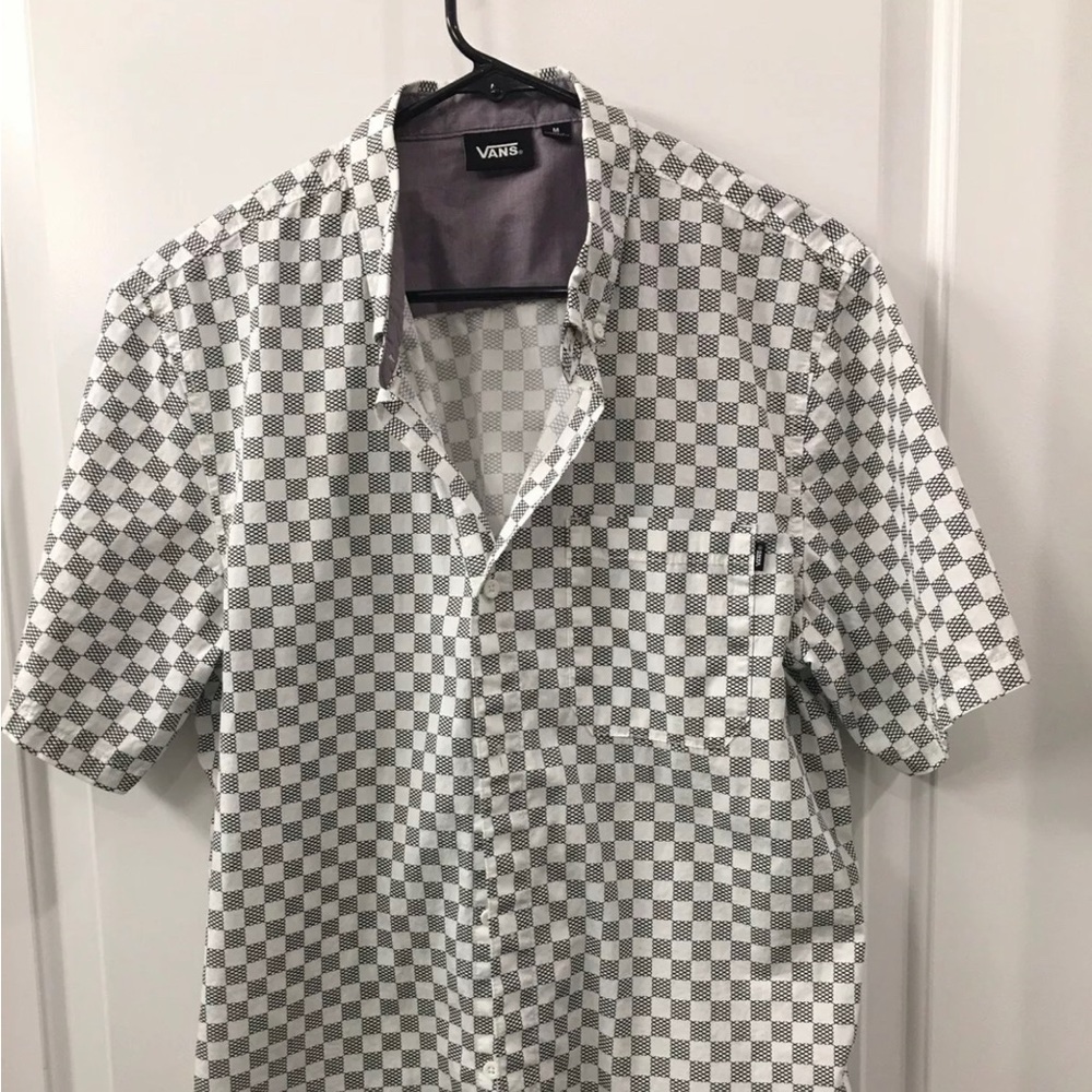 Vans Button Down Shirt Mens Size Medium Short Sleeve Black Check Pockets Cotton.